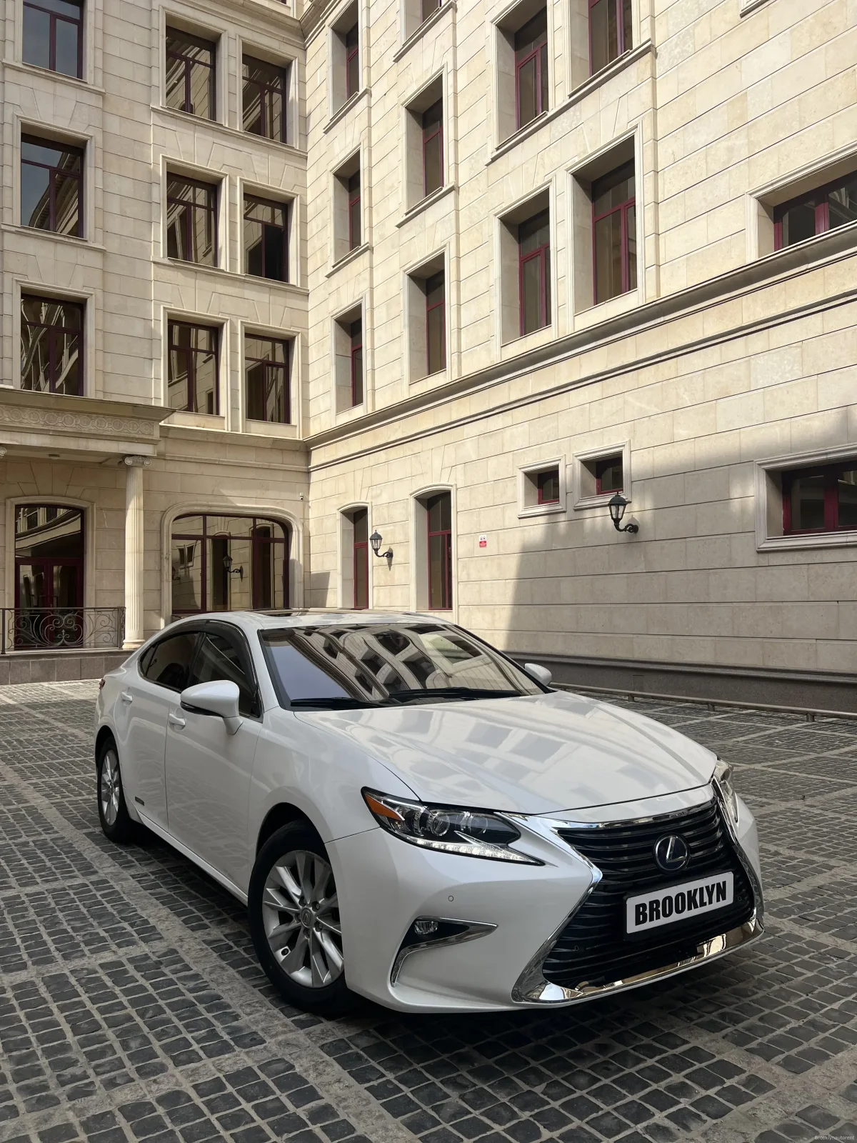 Lexus Es 300H — Foto 3