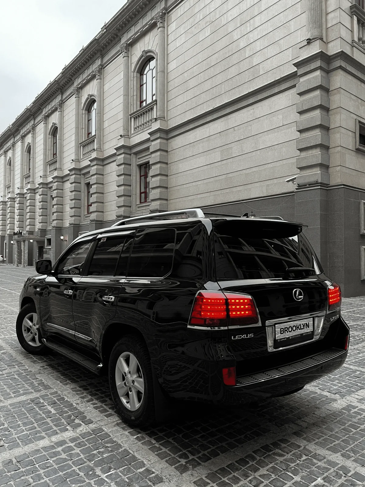 Lexus LX 570 — Foto 5