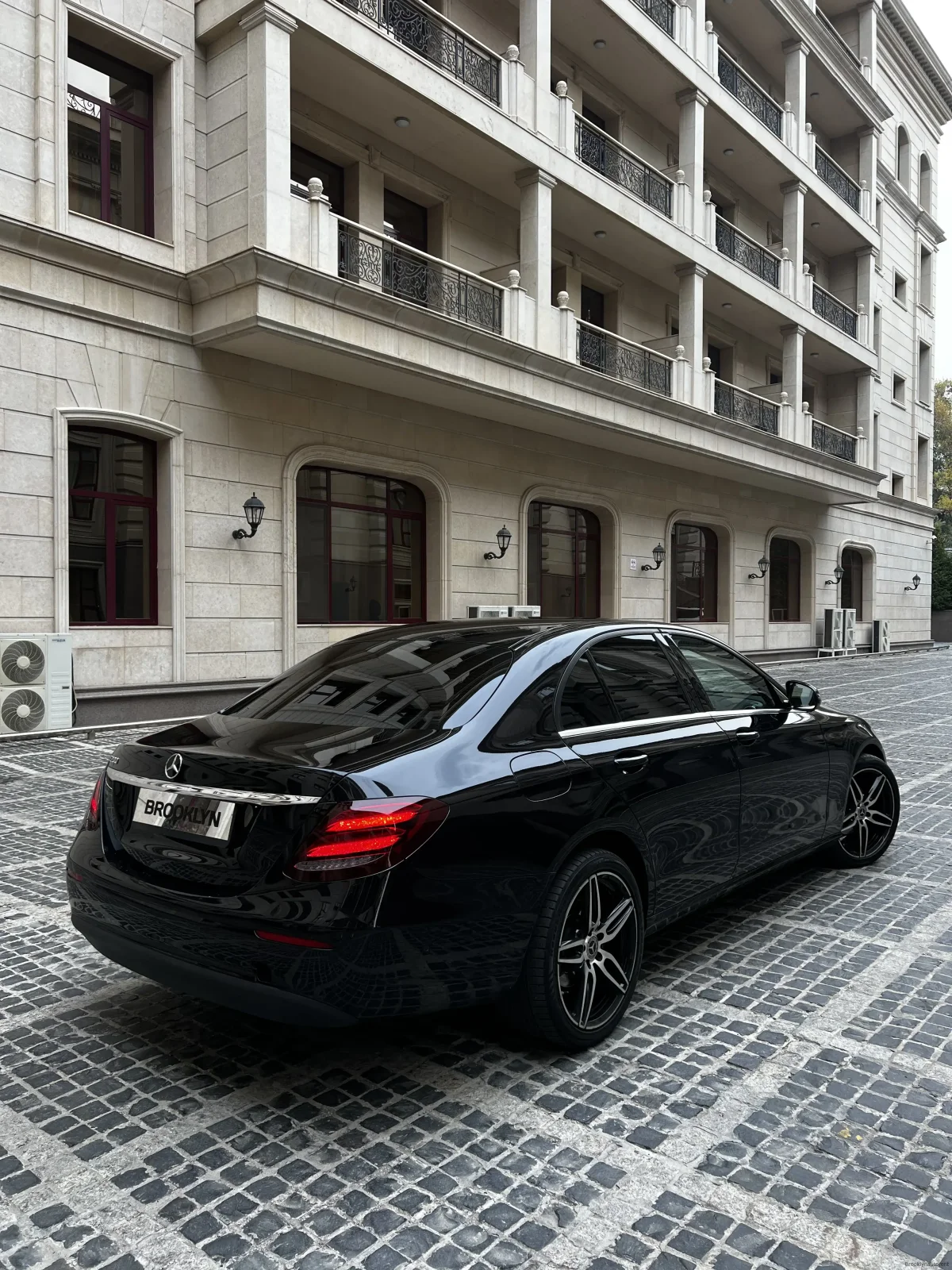 Mercedes Benz E200 W213 — صورة 4