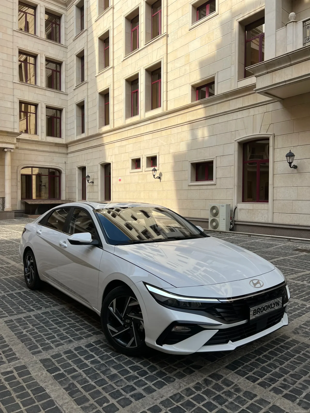 Hyundai Elantra — Фото 3