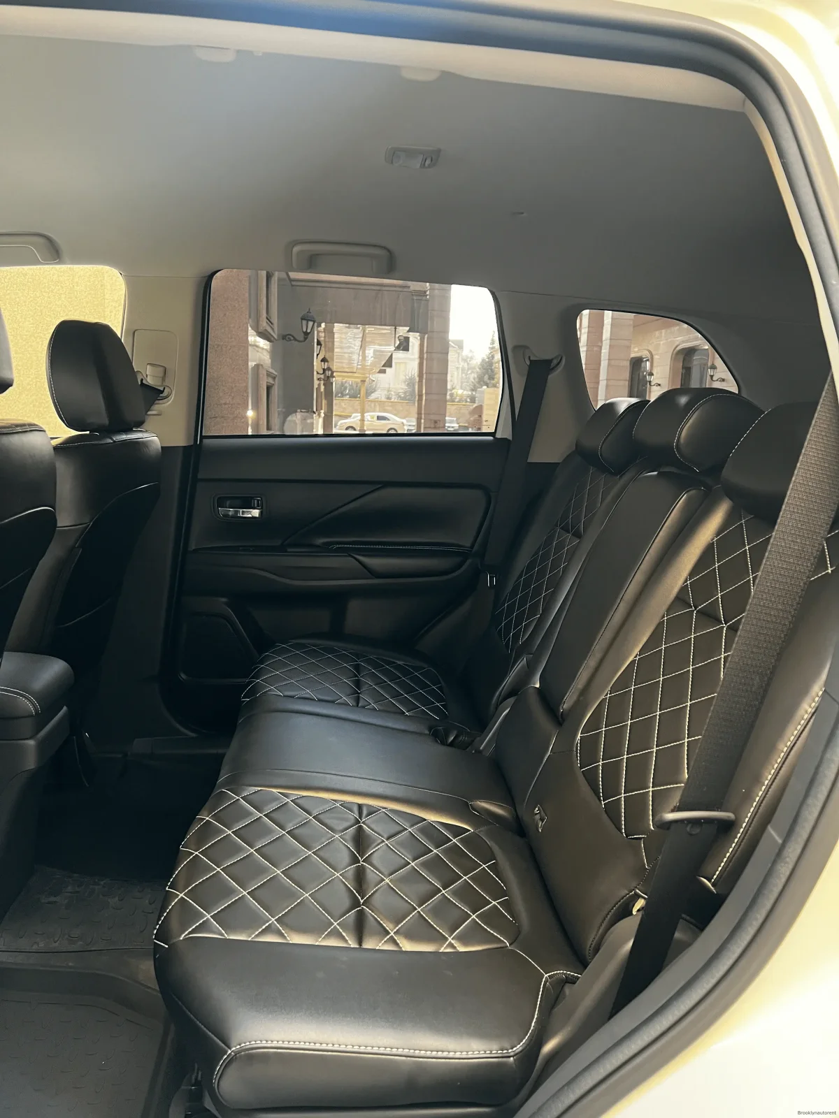 Mitsubishi Outlander — صورة 6