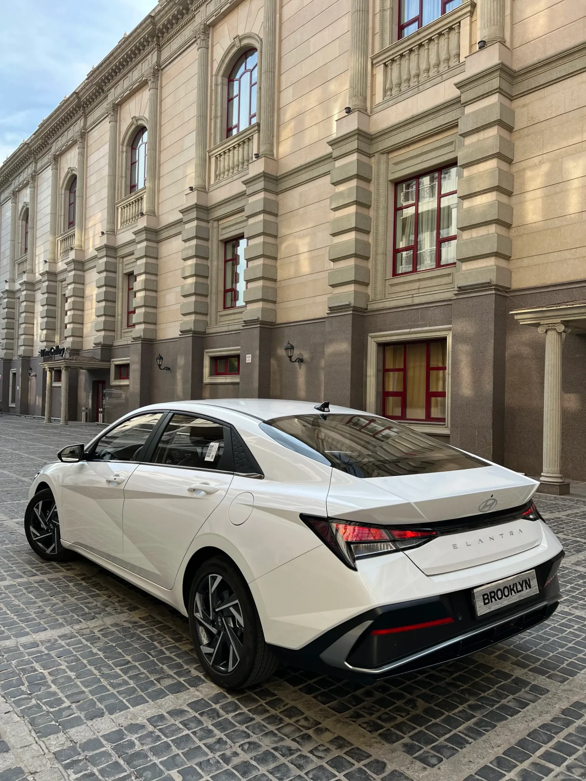 Hyundai Elantra — Фото 4