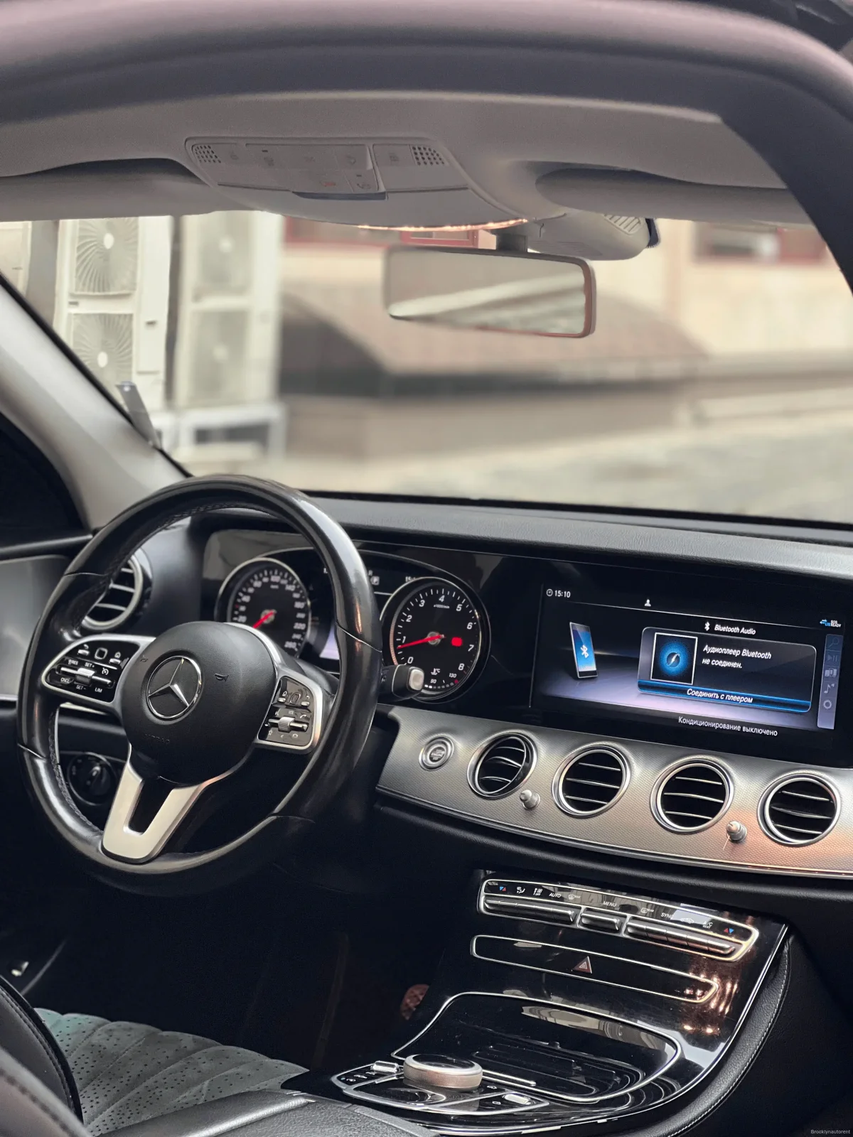 Mercedes Benz E200 W213 — صورة 7
