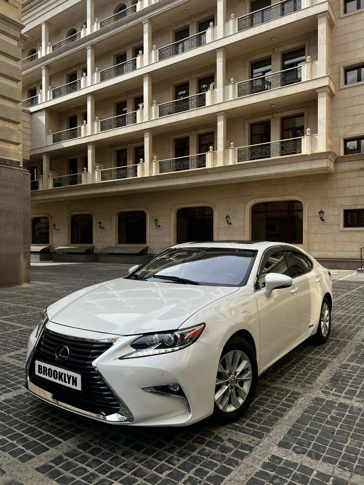 Lexus Es 300H — Foto 1