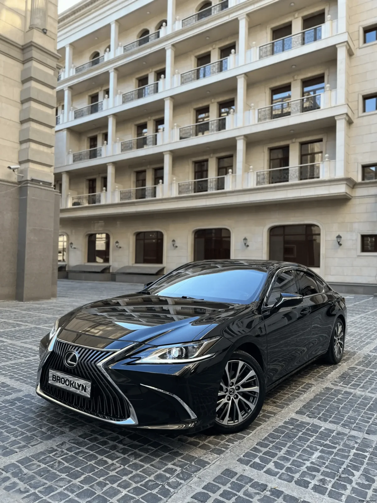 Lexus ES 250 — Photo 1