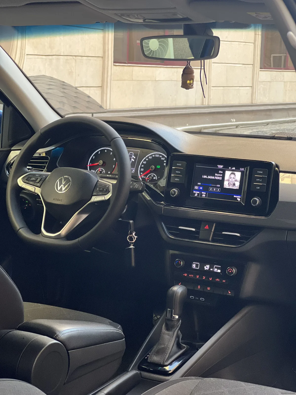 Volkswagen polo — Photo 7