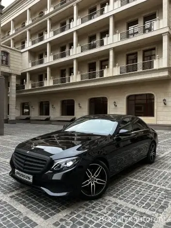 Mercedes Benz E200 W213